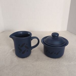 Pfaltzgraaff "Blue Pinwheel" Creamer And Sugar Bowl With Lid